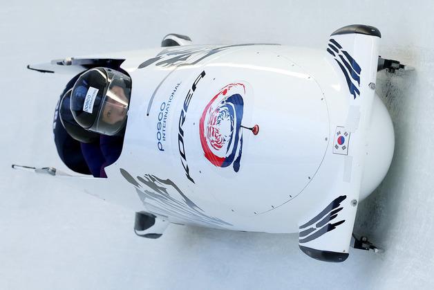 봅슬레이 2인승 김진수 팀, 올림픽 전 마지막 월드컵 7차 대회 4위