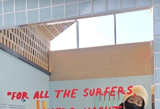 이영애, 꽁꽁 가리고 거울셀카…여배우의 겨울 나들이 [N샷]