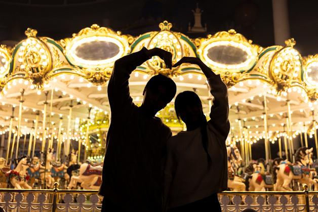 "화이트데이, 단 한 커플 위해 롯데월드 통째로 빌려드려요"