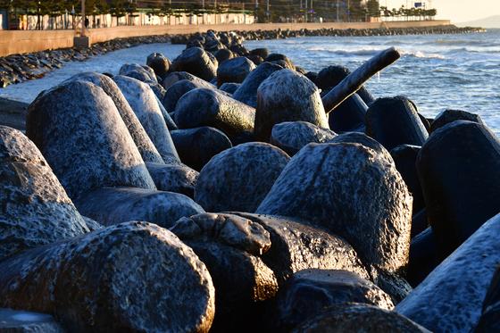 [오늘의 날씨]대구·경북(13일,화)…추위 주춤, 낮 최고 –3~5도