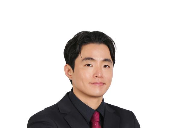 부산 아이파크, '40대 젊은 축구행정가' 김홍섭 신임 단장 선임