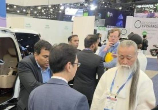 이준석 "제 앞에 천공 지나가 당황…99만원 선거, 심사비 무료·홍보물 제작비"