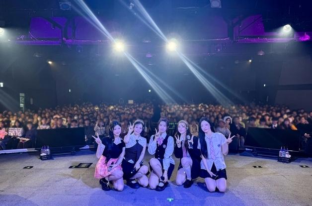 피프티피프티, 대만 팬들과 뜨거운 호흡…첫 해외 단독 팬미팅 성료