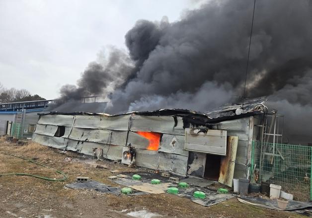 논산 연무읍 버섯 농장서 불…1억 5900만 원 피해