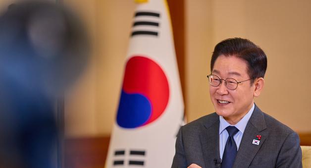 李 "동북아 평화 관점서 중일 대결 비바람직…해소되길"