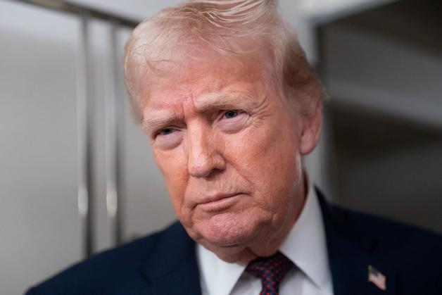 트럼프 "데이터센터 전력비, AI 기업이 부담해야"…MS와 첫 합의