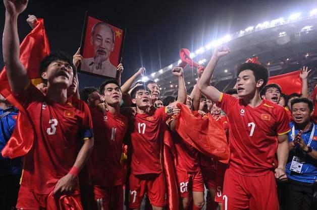 '김상식호' 베트남, 사우디도 꺾고 3연승…U23 아시안컵 A조 1위로 8강