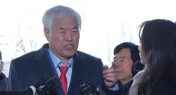 전광훈 구속심사 출석…"좌파 대통령, 나 구속하려 발작"