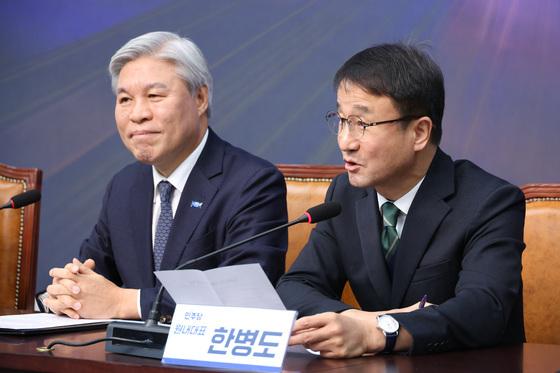 한병도, 혁신·진보당 예방…"검찰개혁 위해 협력하자" 당부(종합)