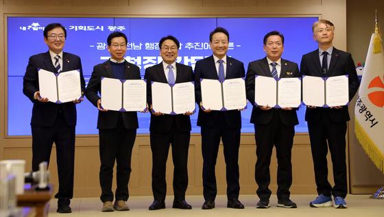 광주 5개 구청장 "행정통합 적극 동참…자치권 강화해야"(종합)