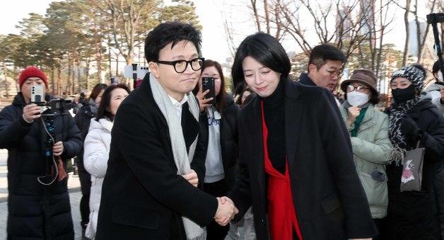 국힘 내홍, 징계로 확전…'韓 제명 반대 성명' 배현진 정조준