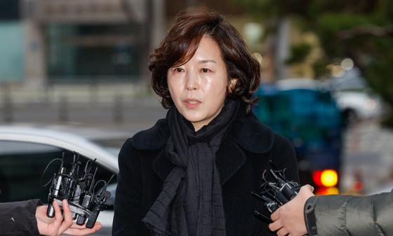 [속보] '강선우 1억' 김경, 경찰 출석…사흘 만에 3차 조사