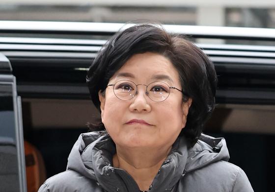 국힘 "이혜훈, 핵심 자료 제출 거부…민주당, 인사청문회 미뤄달라"