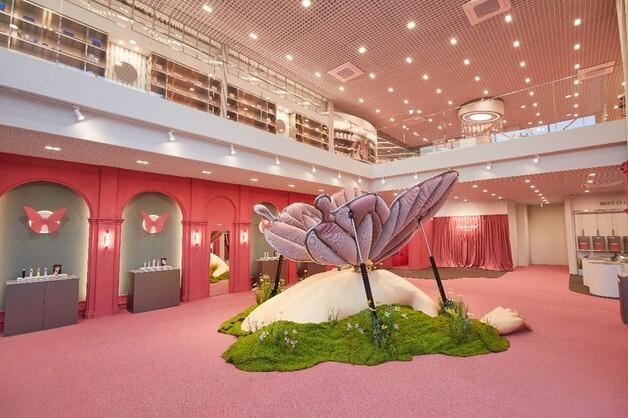 "외국인 새 명소로" 메디큐브 성수, 한 달 만에 1.5만명 방문