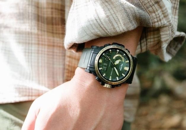 "중고생이 차는 카시오?"…다카이치가 李 대통령에 선물한 시계값 '깜짝'