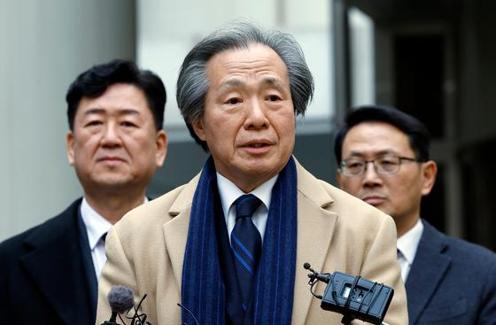 건보 이사장 "국민, 폐암으로 죽는데 담배회사 떵떵…비참하다"