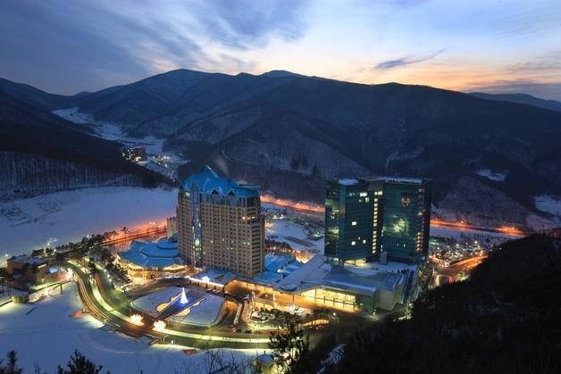 "석탄공사 부채를 강원랜드가 갚으라고?"…지역사회 반발