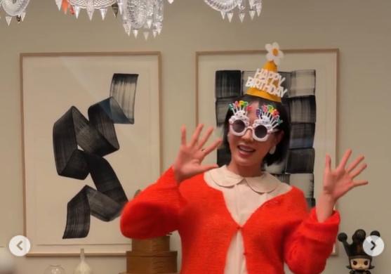 '현빈♥' 손예진, 아들 노래에 웃음 가득…"사랑하는 엄마 생일 축하합니다" 