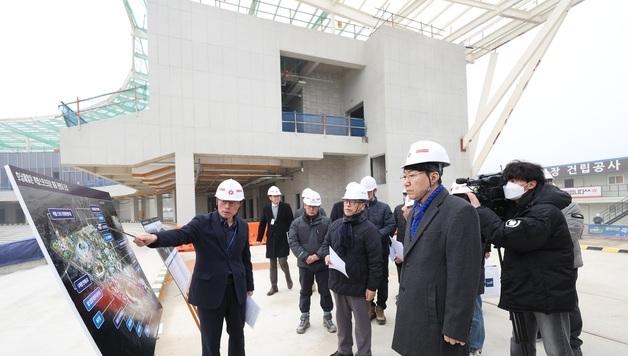 전주야구장·실내체육관 2027년 준공…우범기 시장 "속도 낼 것"