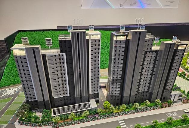 [르포] 서울 분양 가뭄 속 나온 '드파인 연희'…국평 15억에도 발길