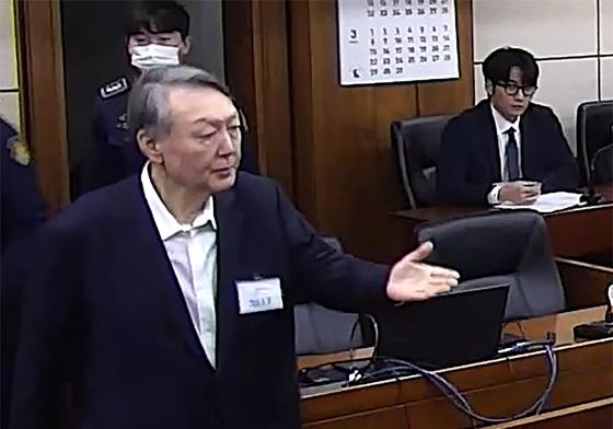 '세 번째 1심 유죄' 피고인 윤석열…"비상 상황 만들려 무인기 작전 승인"