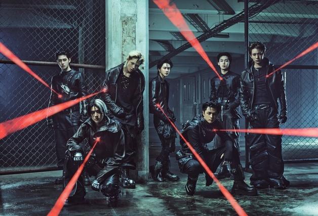 엔하이픈 '더 신: 배니시', 첫날 165만장↑ 팔고 음반 차트 1위 '직행'