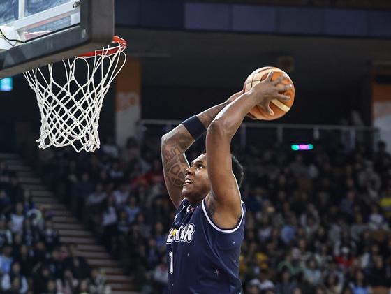 '47득점' 소노 나이트, 프로농구 올스타전 MVP…팀 브라운 승리