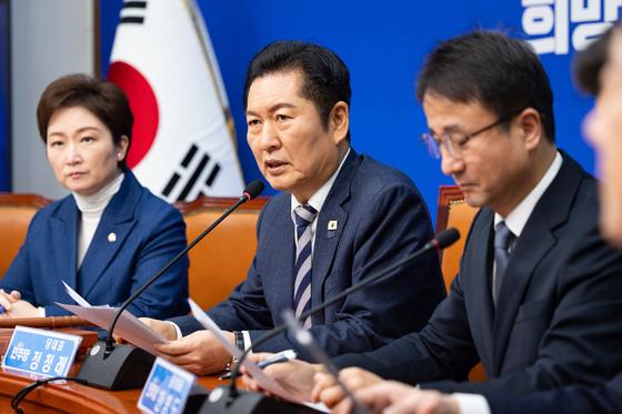 민주 당무위, '정청래 공약' 대의원·권리당원 1인1표제 의결