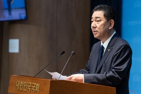 '김병기 차남 편입 의혹' 숭실대 前 총장 소환…참고인 신분