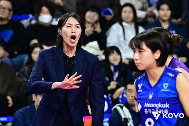 '외인 빼고 역전승' 흥국 요시하라 감독이 던진 메시지