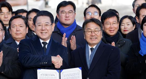 李 '충청·호남 행정통합' 드라이브에 지선 출렁…野 떨떠름 