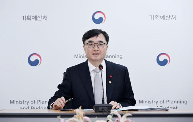 기획예산처 출범 첫 간부회의…임기근 직무대행 "구조개혁 초석 마련"