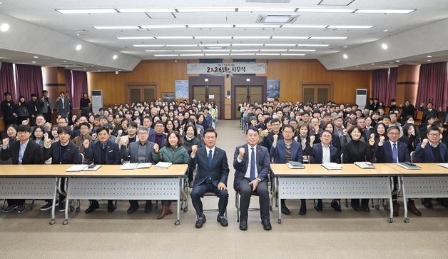 정읍시 "2026년은 시민 삶의 도약 해"…시무식 갖고 본격 업무 돌입