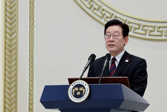 李 "성장·도약 위해 국민 열망 모아야…국민통합 시급"