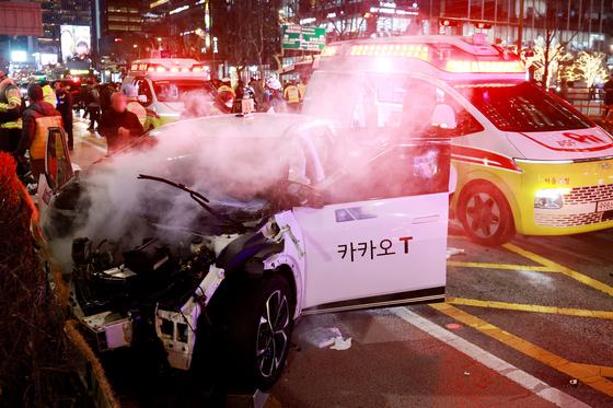 '사망자 발생' 종각역 인근 3중추돌사고