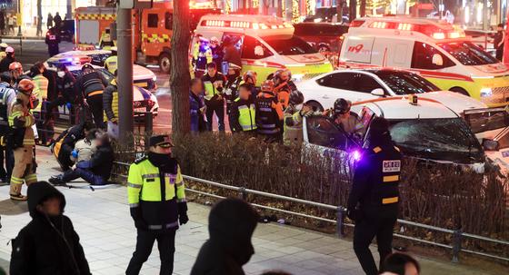 새해 퇴근길 '시청역 역주행' 악몽…귀금속거리 화재까지