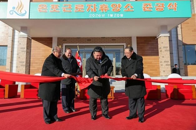 1월 내내 '국가 발전 성과' 직접 챙긴 김정은…2월 당 대회 앞으로