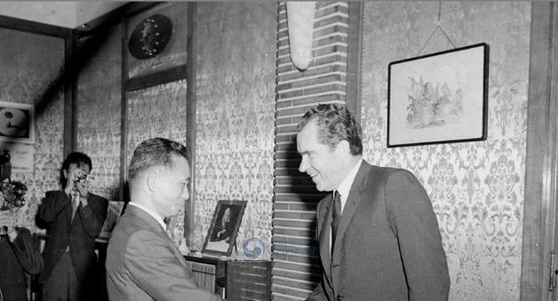 데탕트는 위기였나, 기회였나…유신체제 명분 된 평화·통일