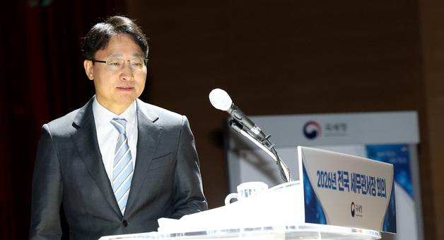 국세청장 "상속세 피한 '백만장자 이민' 2400명?…年 139명"