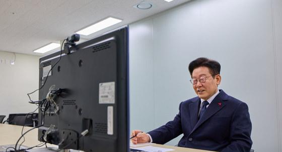 李 "캄보디아 코리아 전담반, 스캠 피의자 130여명 검거"