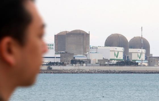 노후원전 9기 계속운전 심사 본격화…2027년까지 순차 진행