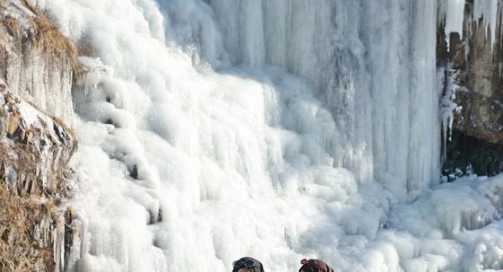전국 낮에도 영하 '냉장고 추위'…충청·전라권 눈 소식