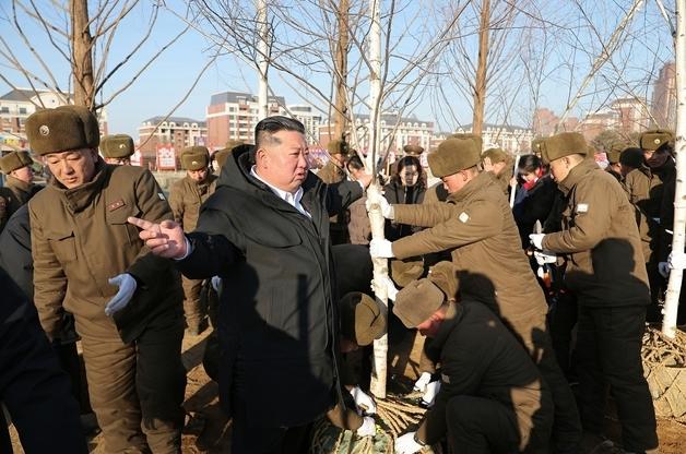한중 정상 만남에 아랑곳 않는 北…당 대회까지 제 갈 길 간다