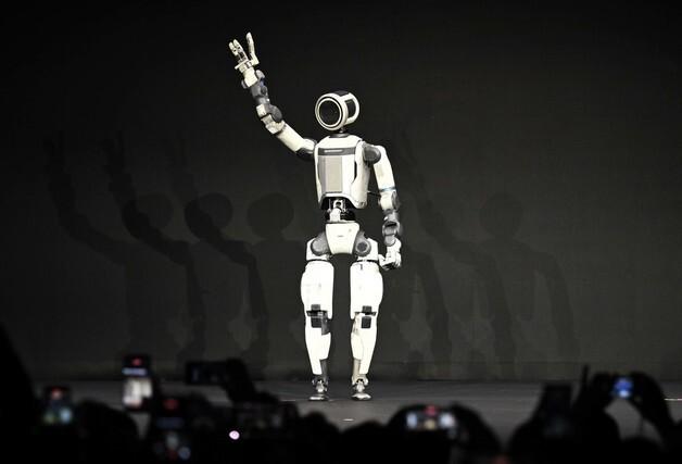 '만년 저평가' 벗어난 현대차·LG전자…'로봇 DNA' 성장주로 진화중