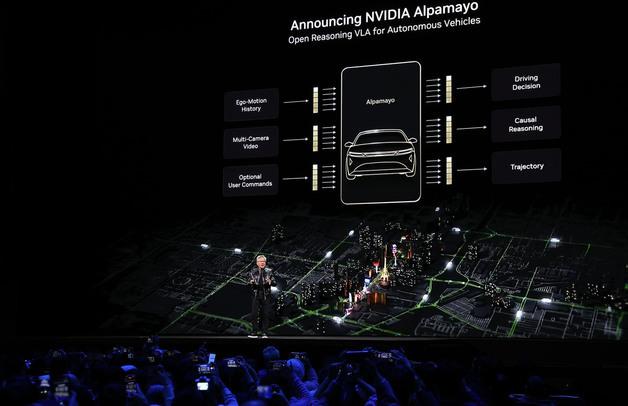 [기자의 눈] CES서 뒷자리로 밀려난 신제품…이젠 '플랫폼' 전쟁터