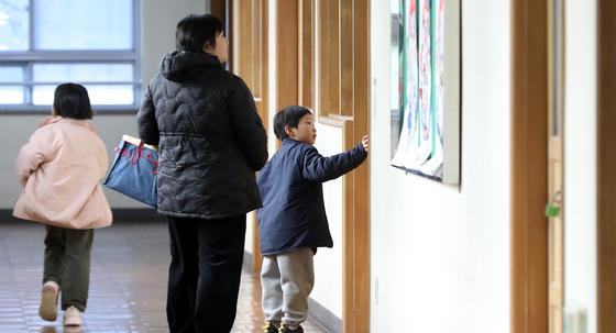 올해 초등 입학생 30만명 밑으로…감소 속도 빨라져