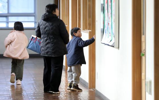 올해 초등 입학생 30만명 밑으로…감소 속도 빨라져