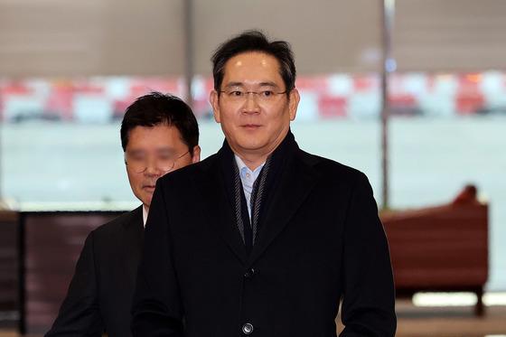 이재용 삼성전자 회장, 방중 일정 마치고 귀국