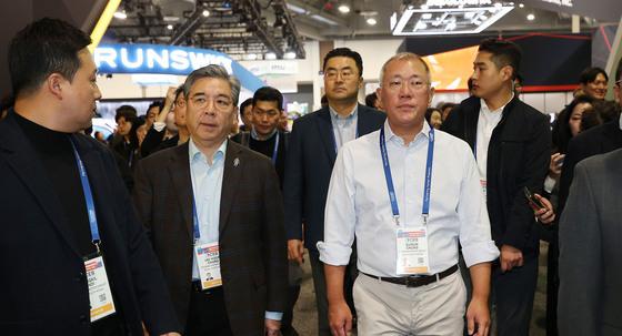 현대차·기아, 작년 美 관세 뚫고 '매출 300조원' 첫 돌파