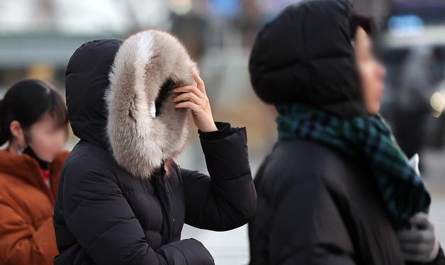 찬바람 쌩쌩… 밤부터 한파특보 발효